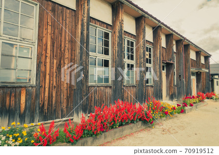 Showa scenery [Shinya public hall] 70919512