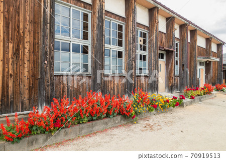 Showa scenery [Shinya public hall] 70919513