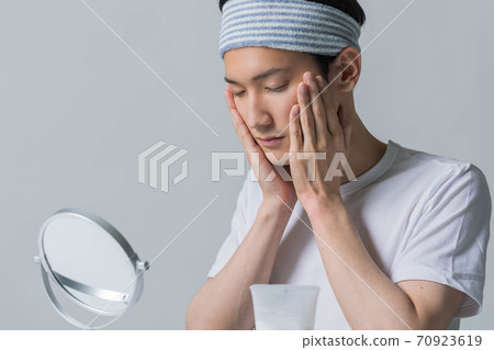 Men's beauty image [beauty] 70923619