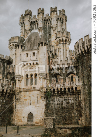 Butron castle in Vizcaya 70925062