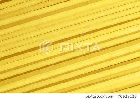 Close up macro of uncooked Spaghetti Italian pasta 70925123