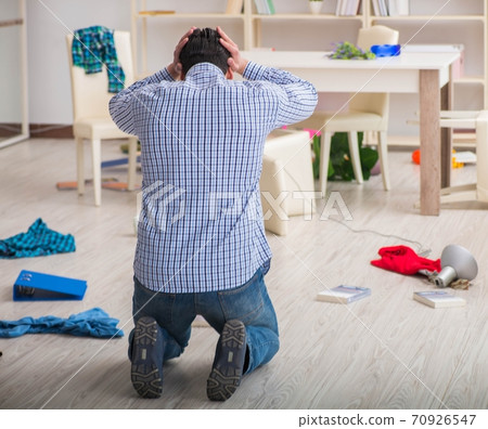 Man found his house after burglary robbed by burglars Man found his house after burglary robbed by burglars 70926547