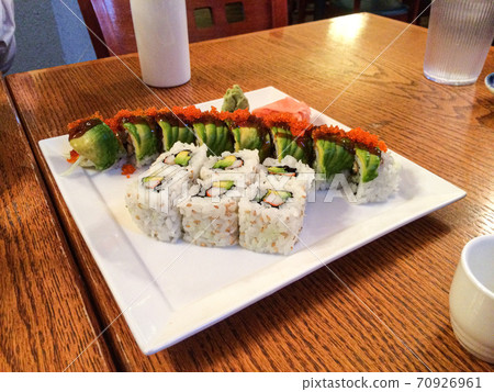 California roll that came out at the American table 70926961