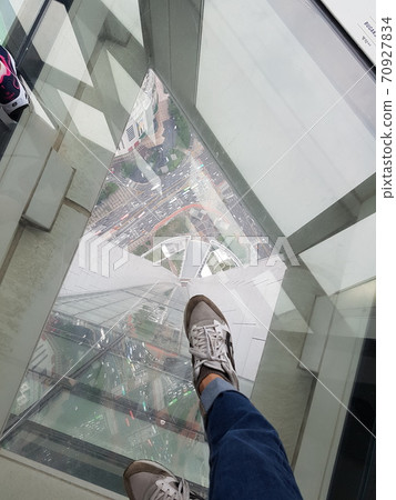 The scenery seen from above the tall buildings The scenery seen from above the tall buildings 70927834