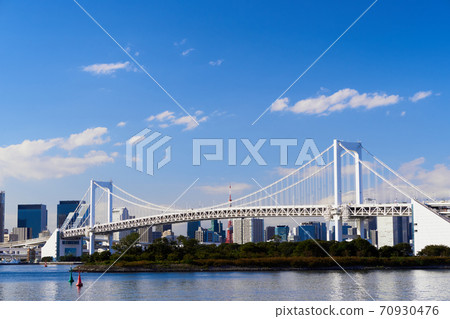 彩虹橋和東京灣海岸 70930476