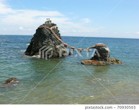 Couple rock of Futami Kodama Shrine Couple rock of Futami Kodama Shrine 70930503