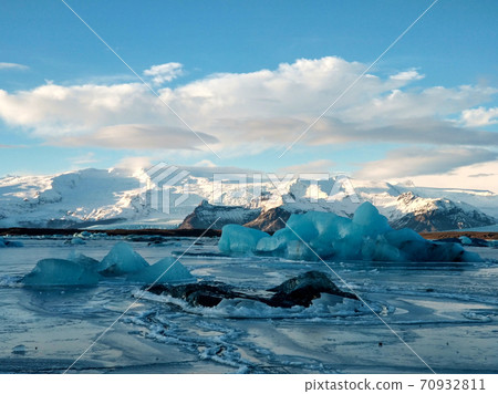 Incredible natural landscape largest glacier on the island in Iceland in winter Incredible natural landscape largest glacier on the island in Iceland in winter 70932811