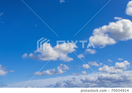 令人耳目一新的藍天 令人耳目一新的藍天 70934914