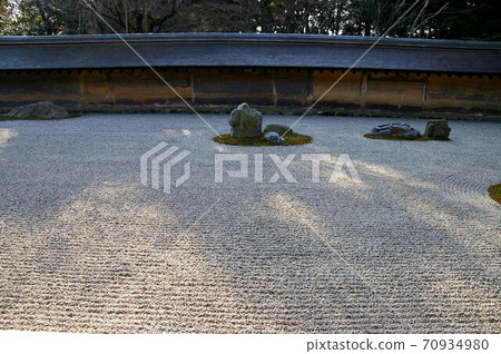 Ryoanji Temple Garden 70934980