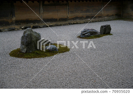Ryoanji Temple Garden 70935020