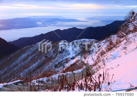 Morning scenery from Mt. Tsubakuro tent in the Northern Alps Mt. Fuji and the Southern Alps (Mt. Kaikoma, Mt. Kita, Mt. Senjo) distant view Morning scenery from Mt. Tsubakuro tent in the Northern Alps Mt. Fuji and the Southern Alps (Mt. Kaikoma, Mt. Kita, Mt. Senjo) distant view 70937080