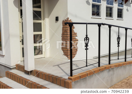 進入新房的方法 70942239