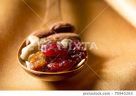 Dried fruits and nuts Dried fruits and nuts 70943263
