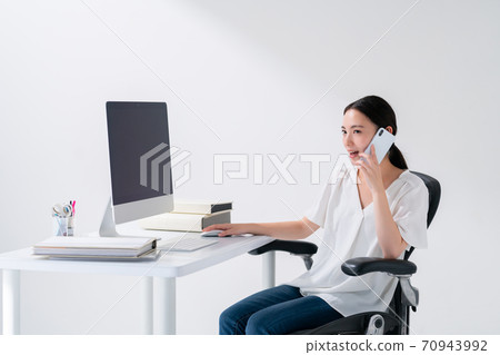 Women business 70943992