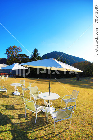 A resort of peace 70943997