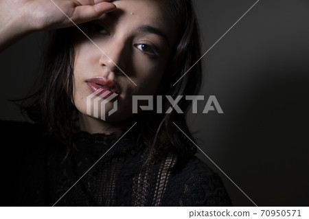 Woman beauty portrait Woman beauty portrait 70950571