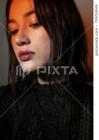 Woman beauty portrait 70950649