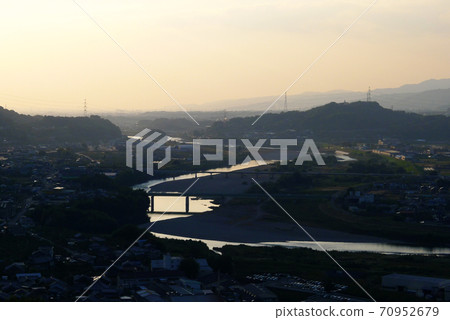 萬葉的佐藤I山後山與木川 70952679