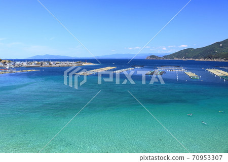 大月町夏季的自然風光（高知縣柏島市） 70953307