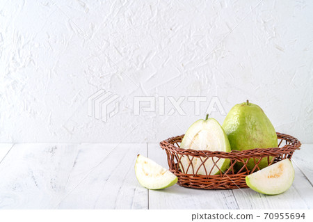 Guava guava wood background rustic leaf Guava white fruit leaf グアバ fruit 70955694