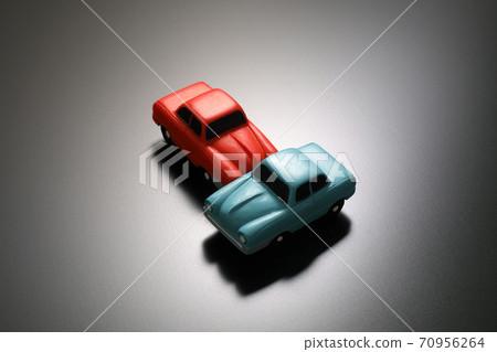 交通事故圖像 70956264