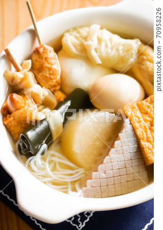 Make the take-out oden hot and go to the table Make the take-out oden hot and go to the table 70958226
