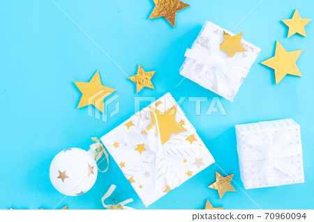 Christmas flat lay scene with golden decorations 70960094
