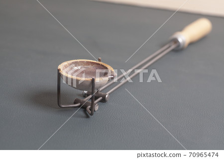 Metal Jewelry crucible used for molten metal 70965474