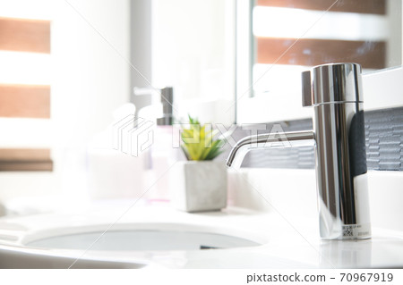 Wash basin Wash basin 70967919