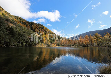 Kamikochi秋葉 70968883