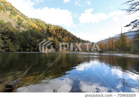 Kamikochi秋葉 70968889