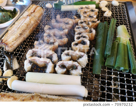 餐廳的烤鰻魚 70970232