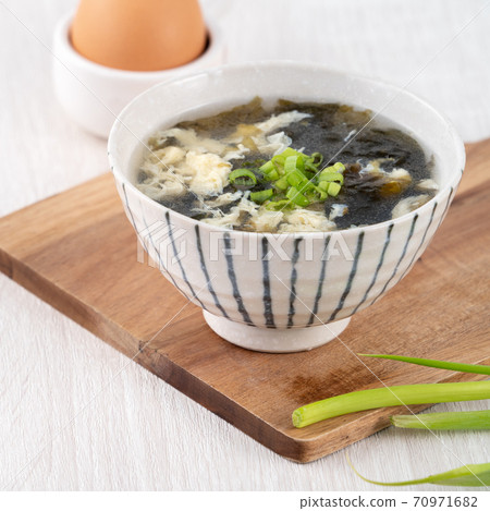 紫菜蛋花湯 台灣 小吃 seaweed egg soup Taiwan のりたまごスープ 紫菜蛋花湯 台灣 小吃 seaweed egg soup Taiwan のりたまごスープ 70971682