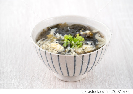 Seaweed egg soup Taiwan snacks seaweed egg soup Taiwan のりたまごスープ Seaweed egg soup Taiwan snacks seaweed egg soup Taiwan のりたまごスープ 70971684