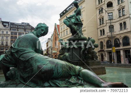 Donnerbrunnen (Austria-Vienna) 70972213