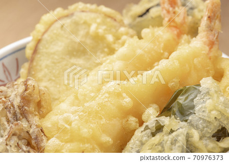 Tendon (shrimp, pumpkin, eggplant, peppers, maitake mushroom, lotus root, sweet potato) Tendon (shrimp, pumpkin, eggplant, peppers, maitake mushroom, lotus root, sweet potato) 70976373