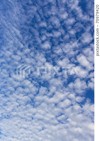The sky in the clouds The sky in the clouds 70979420