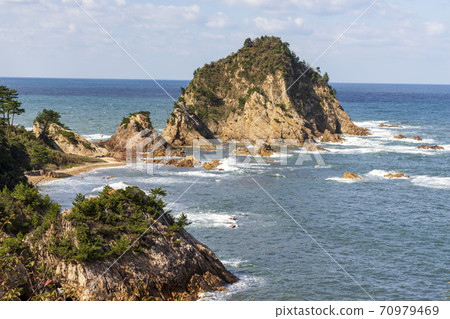 Sanin Geopark Shirawara Coast Rapeseed Goshima Sanin Geopark Shirawara Coast Rapeseed Goshima 70979469