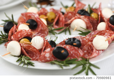 Christmas wreath - antipasto. 70980981