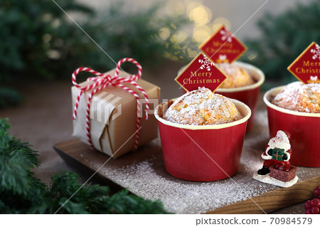 Plain muffin Christmas Plain muffin Christmas 70984579