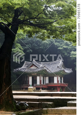 走在昌德宮 走在昌德宮 70985378