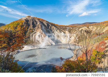 從大湯沼天文台看到的大湯沼（戶別地獄谷） 70985591
