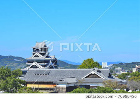 熊本市熊本城正在恢復 70986456
