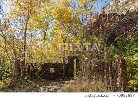 Beautiful fall color around West Fork hiking area 70992697