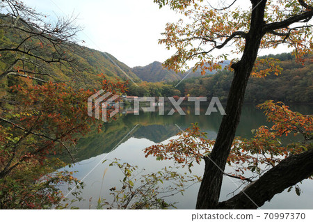 Scenery of Lake Shibire Scenery of Lake Shibire 70997370