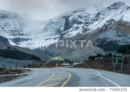 Columbia Icefield Discovery Centre (Glacier View Lodge). Snow-capped Wilcox Peak in in the background. Jasper National Park, Alberta, Canada. Columbia Icefield Discovery Centre (Glacier View Lodge). Snow-capped Wilcox Peak in in the background. Jasper National Park, Alberta, Canada. 71000150
