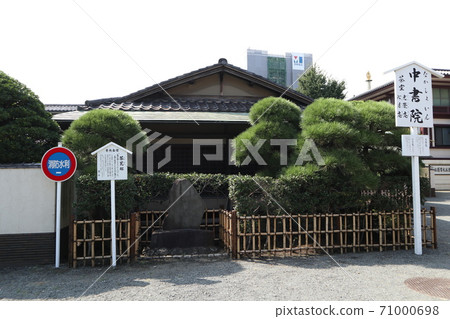  川崎大師 71000698