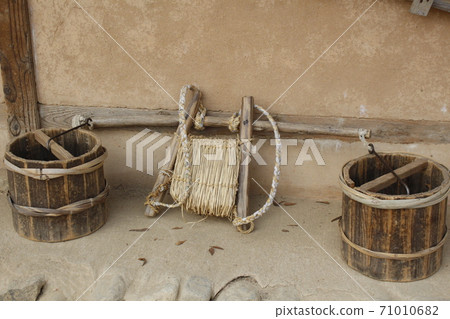 Tradition 4 Tradition 4 71010682