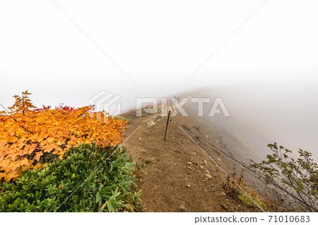 Mt. Kurikoma ridgeline ridge mountain trail Mt. Kurikoma ridgeline ridge mountain trail 71010683