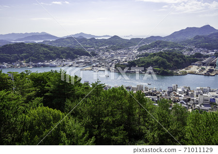 Mukaishima Townscape and Onomichi Suido, Onomichi City, Hiroshima Prefecture Mukaishima Townscape and Onomichi Suido, Onomichi City, Hiroshima Prefecture 71011129